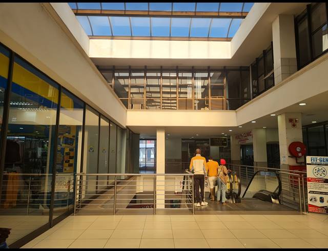 84M² RETAIL RENTED IN HALFWAY HOUSE